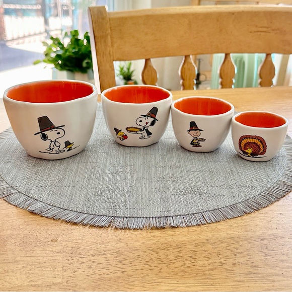 Rae Dunn Peanuts Snoopy Thanksgiving Pilgrim Measuring Cups 4 Designs NEW! - Picture 2 of 13